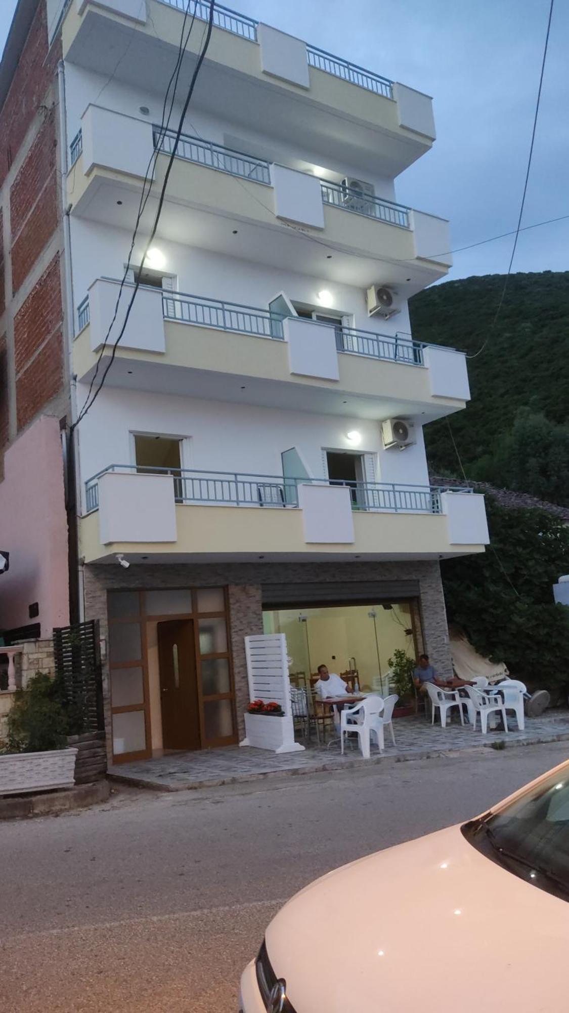 Lukova Center Apartments Zewnętrze zdjęcie